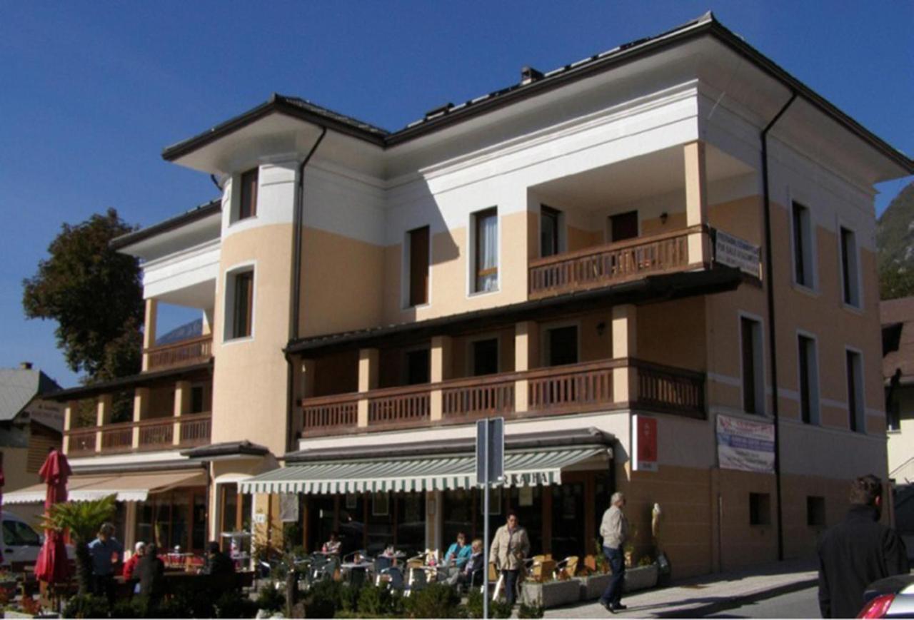 Apartment Potepuh Bovec Exteriör bild